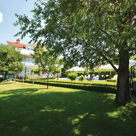Nice With Pool And Jacuzzi Near Split Villa *