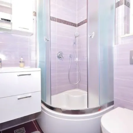 Villa Nice With Pool And Jacuzzi Near Split